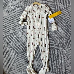 Little co by Lauren Conrad Christmas foot pjs